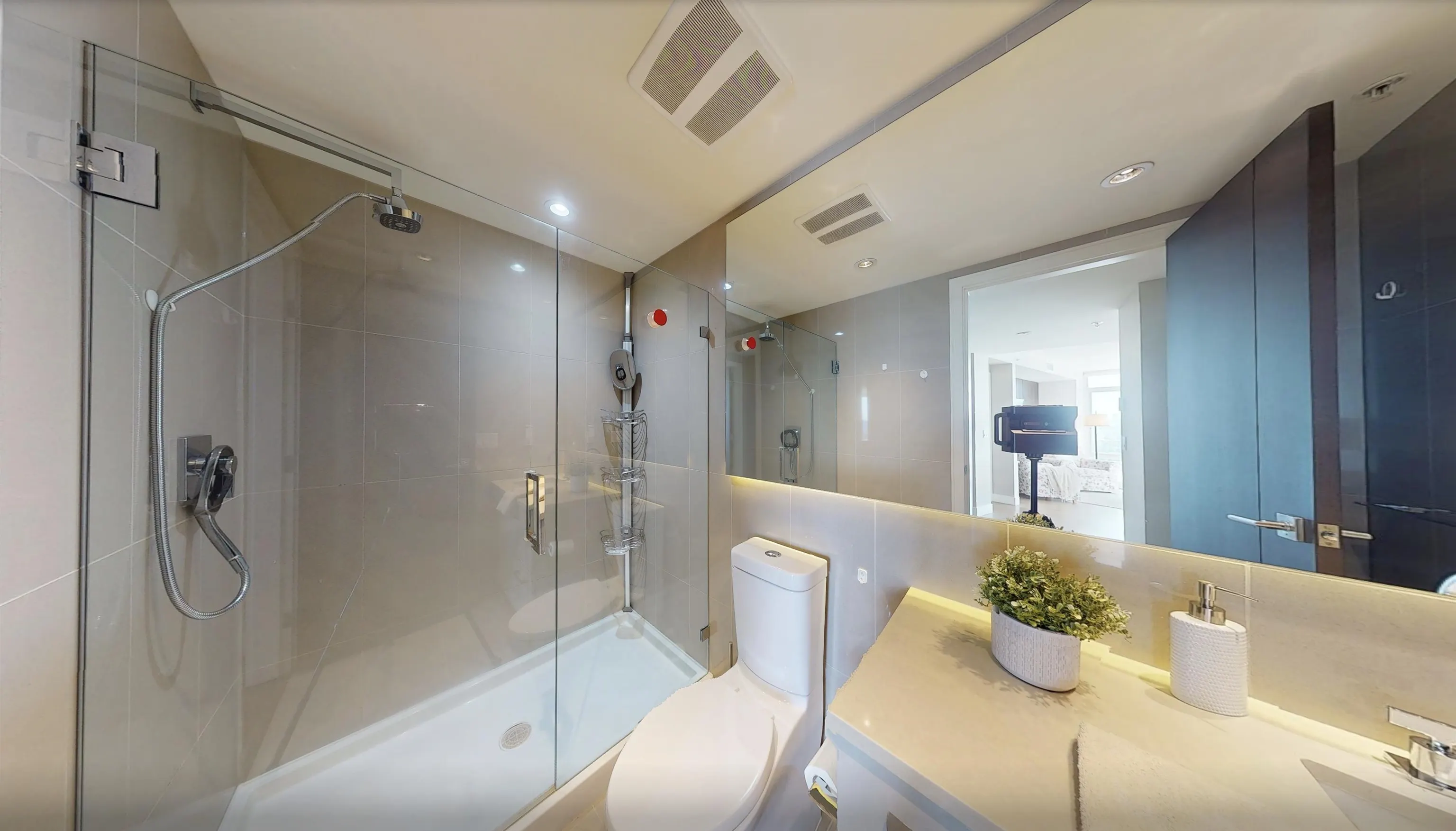 1705 210 Salter Street