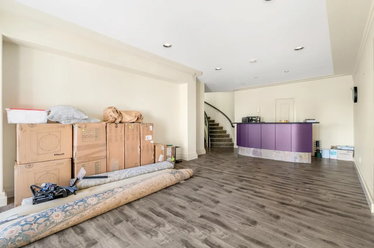 620 Knockmaroon Road