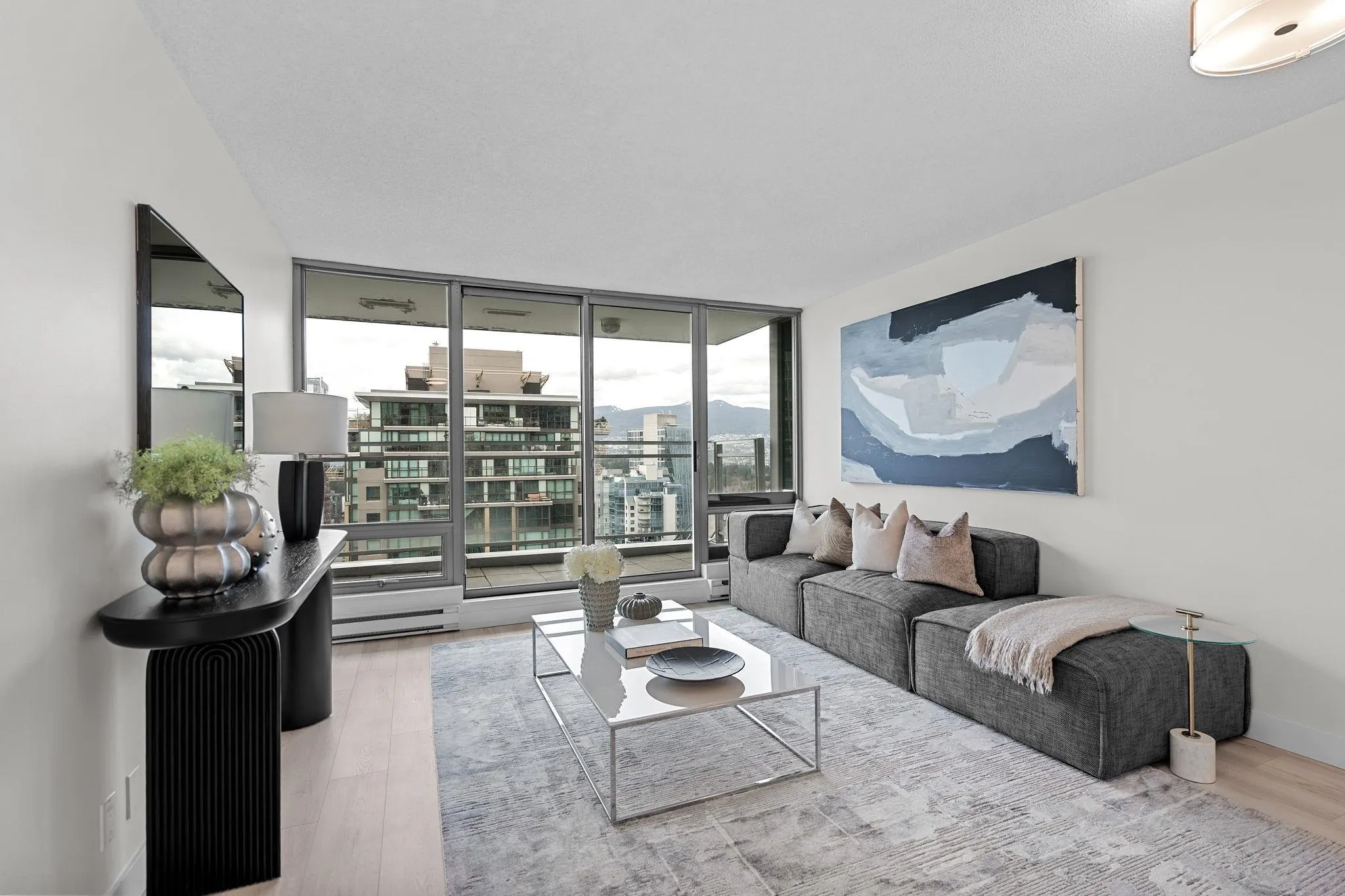 2806 1288 W Georgia Street