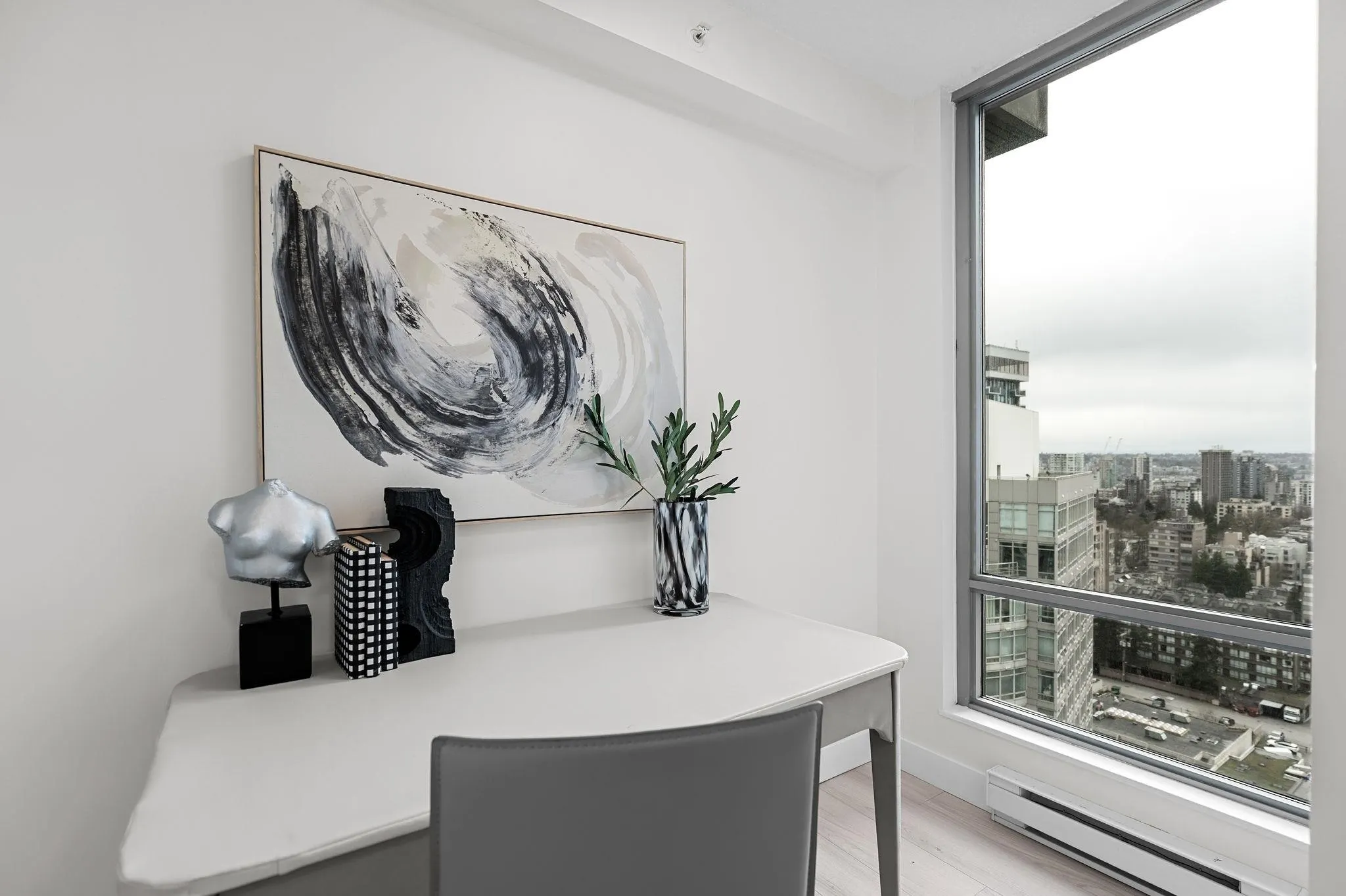 2806 1288 W Georgia Street