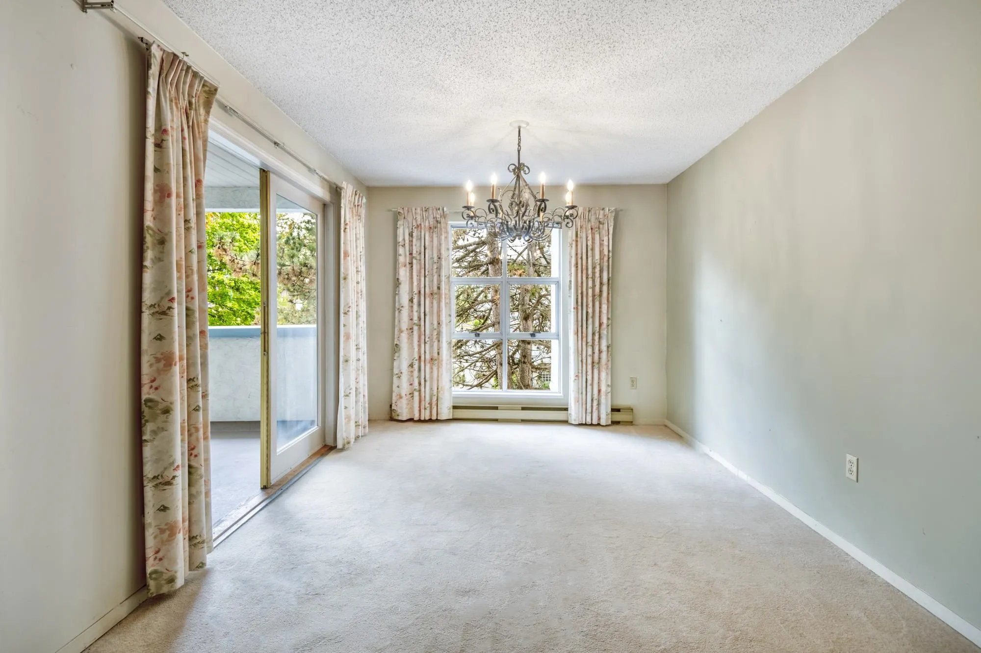 204 7540 Minoru Boulevard
