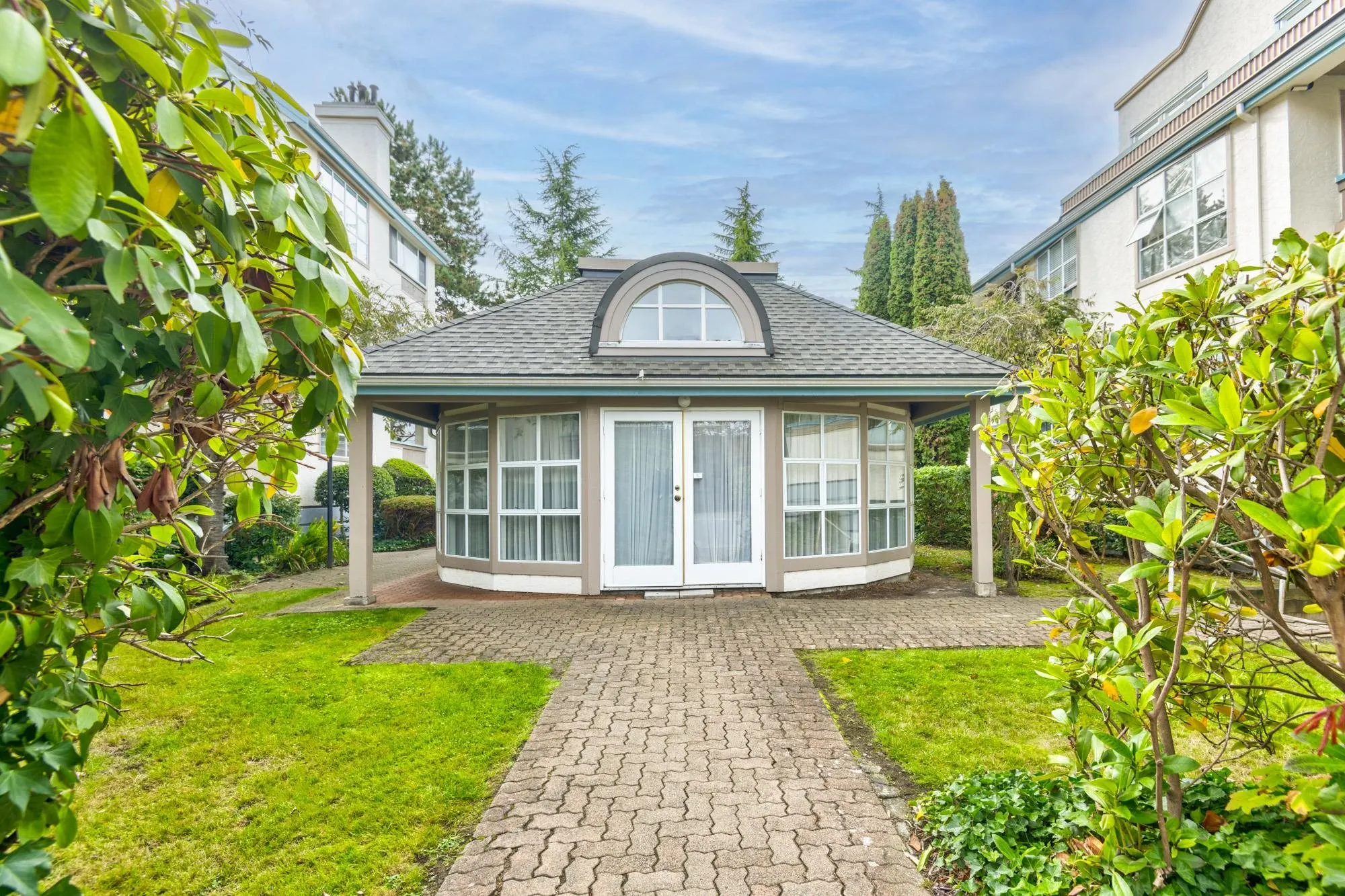 204 7540 Minoru Boulevard