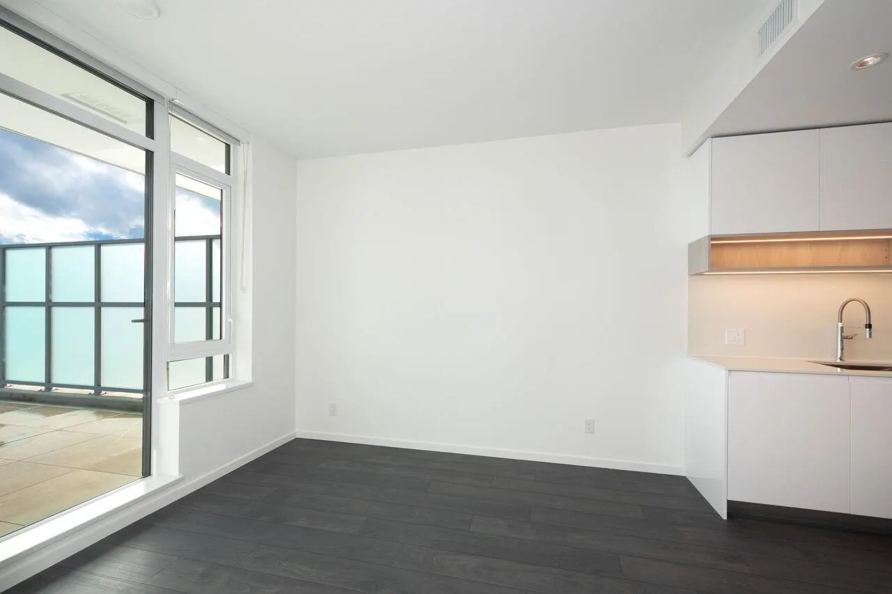 1021 6600 Minoru Boulevard