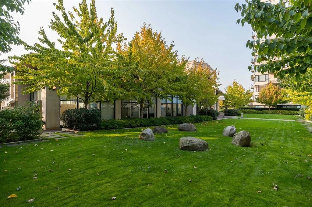 15 9180 Hemlock Drive