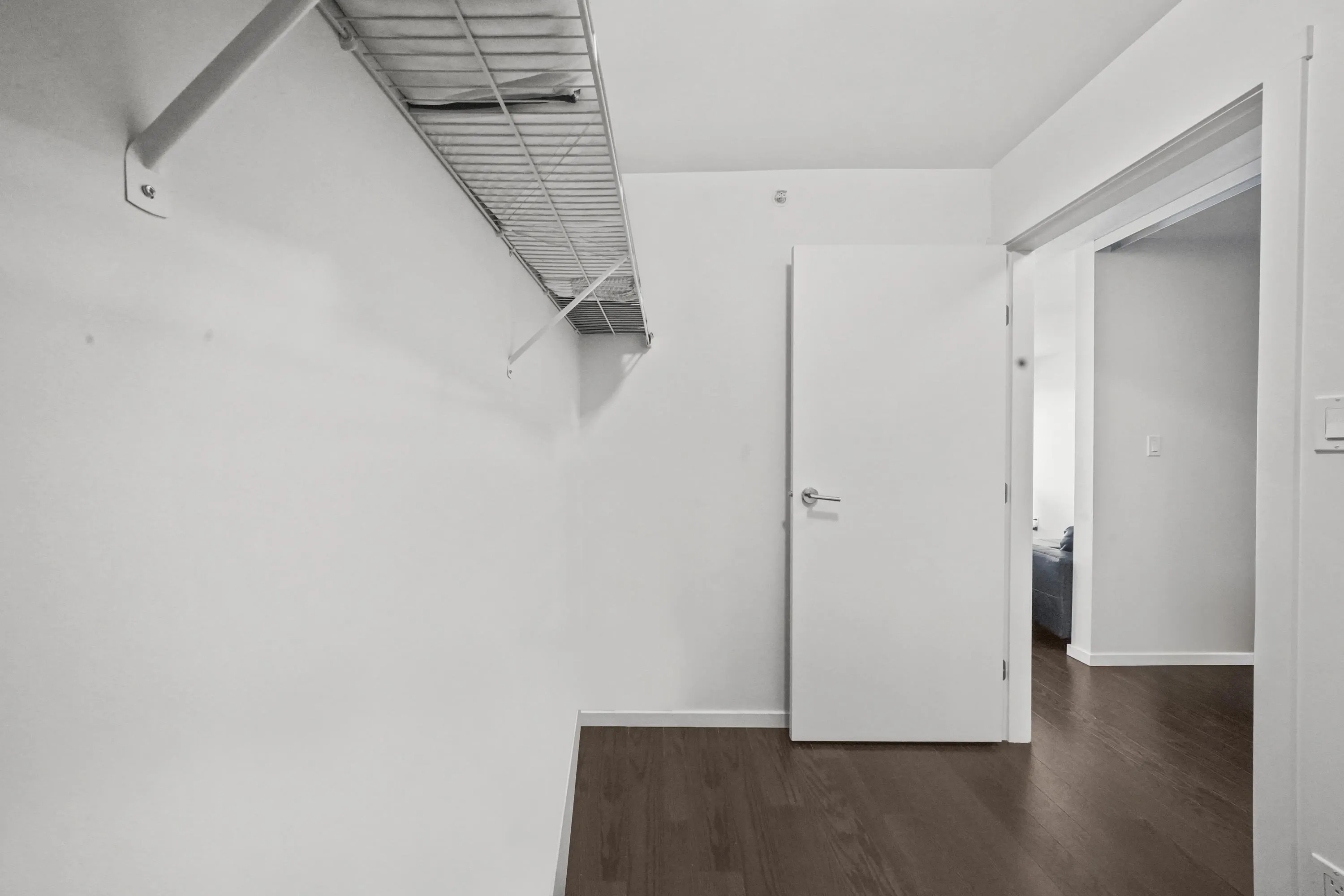 2204 999 Seymour Street