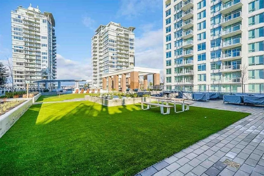 408 1441 Johnston Road