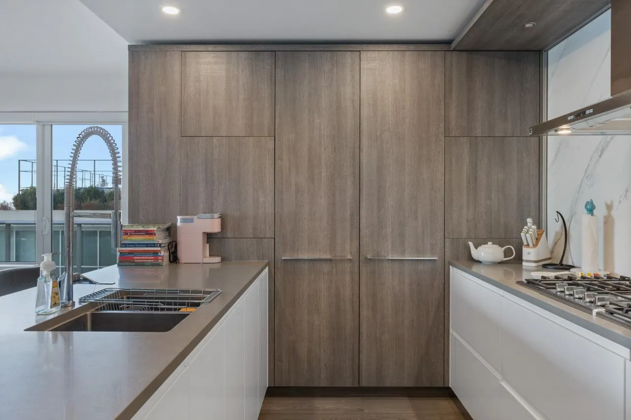 408 1441 Johnston Road