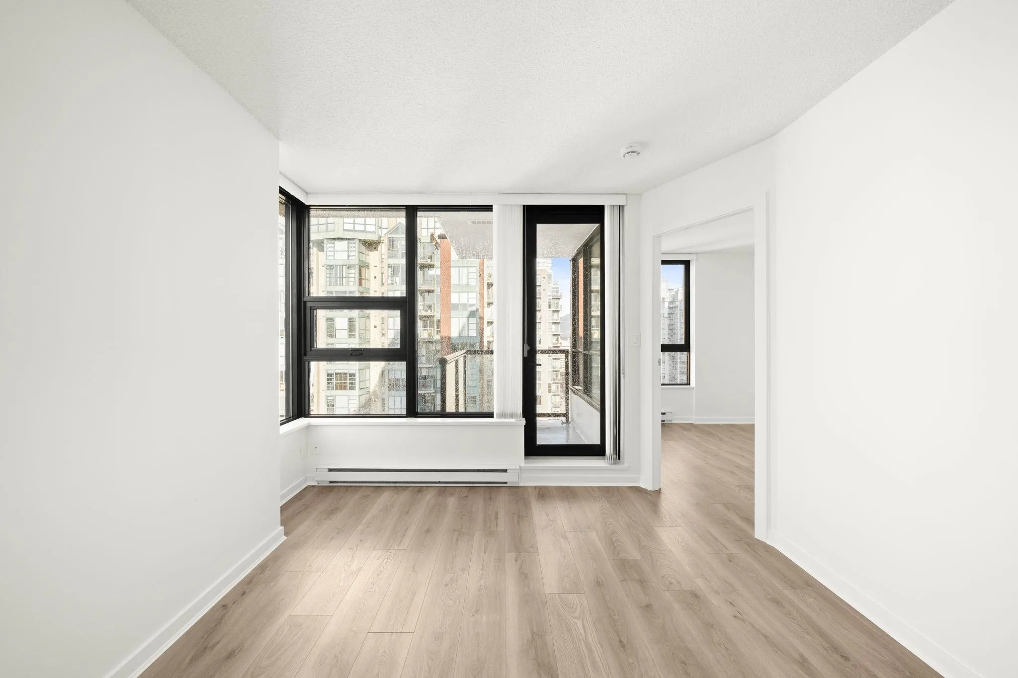 2701 928 Homer Street