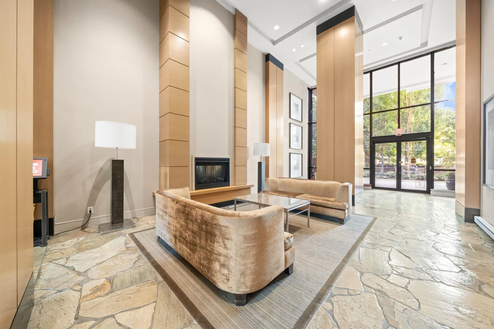 2701 928 Homer Street