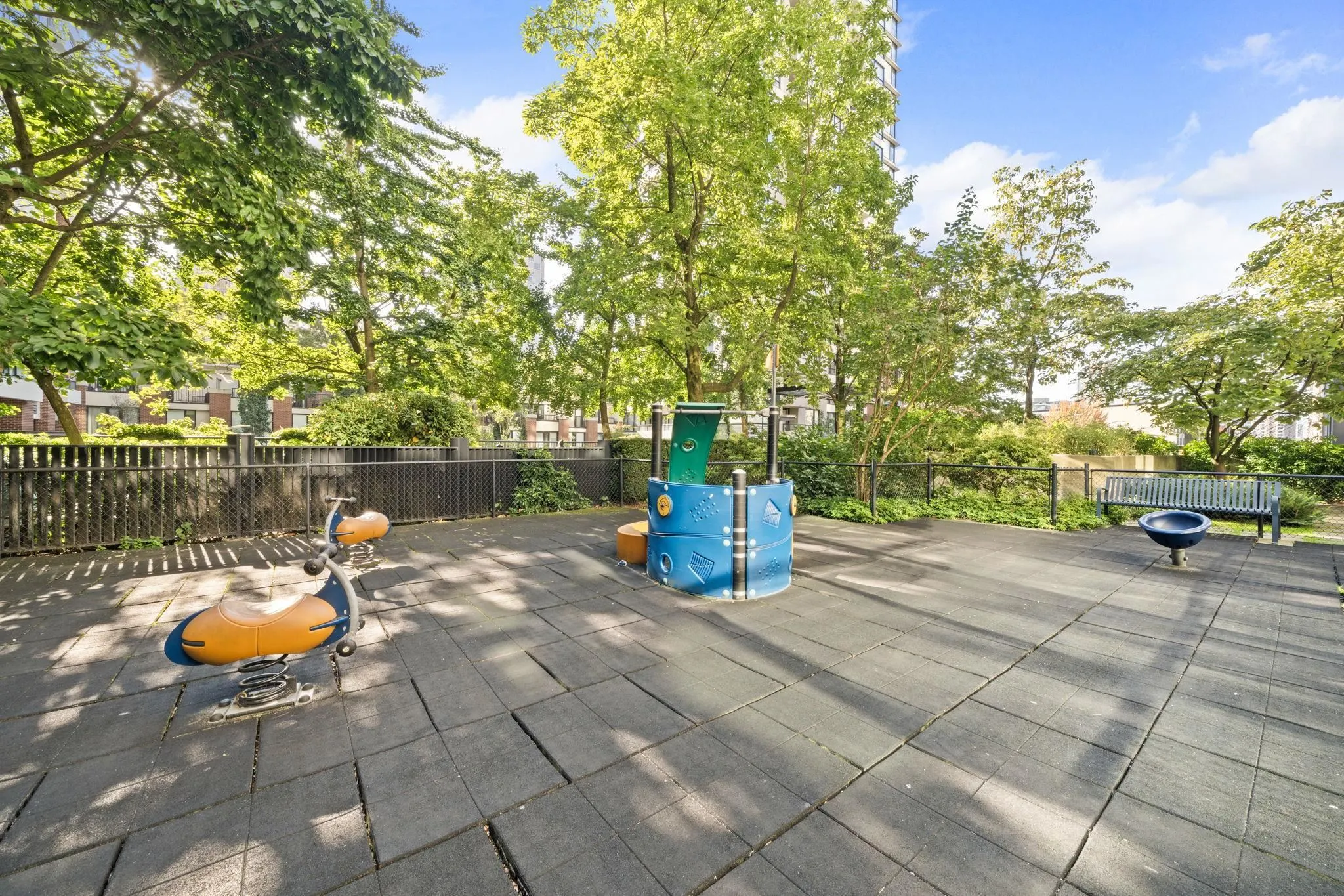 2701 928 Homer Street