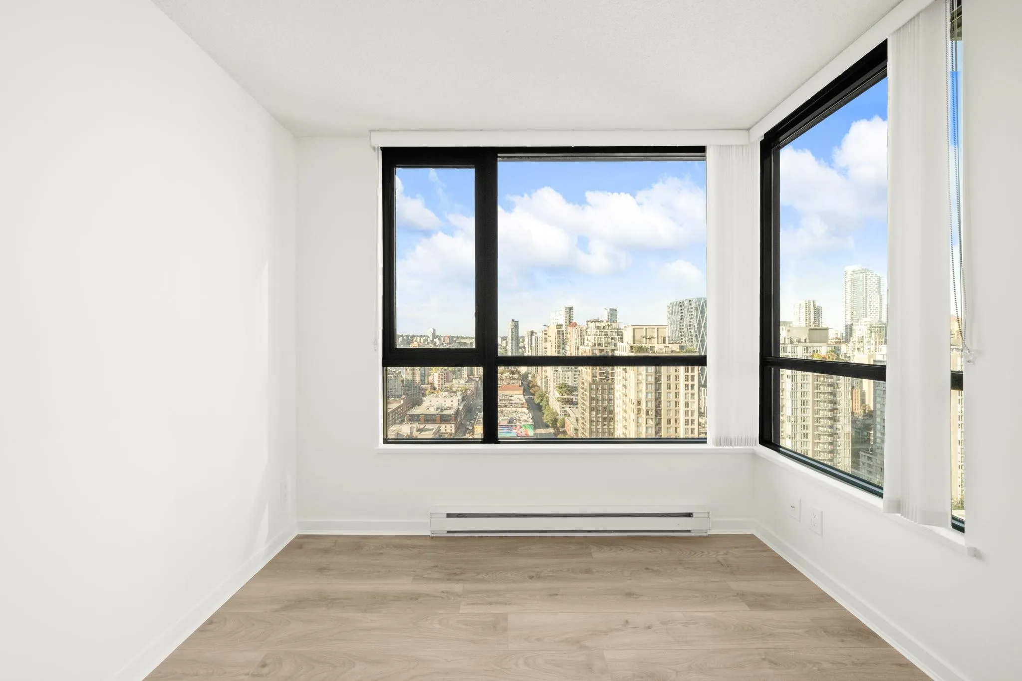 2701 928 Homer Street