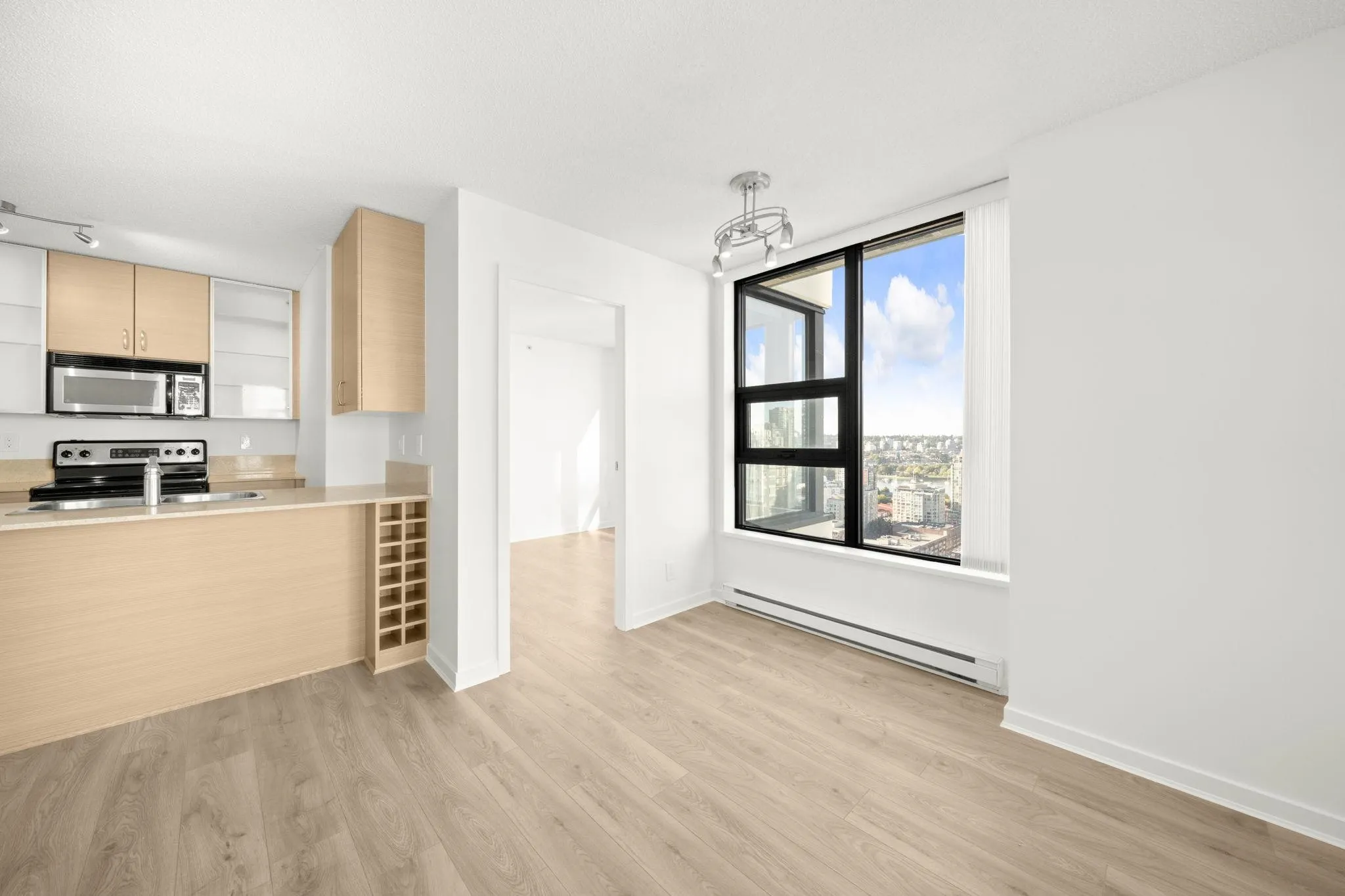 2701 928 Homer Street