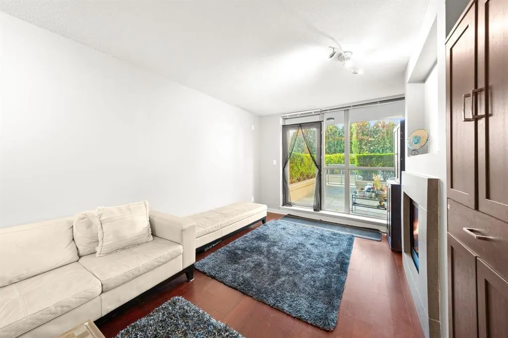 120 9373 Hemlock Drive