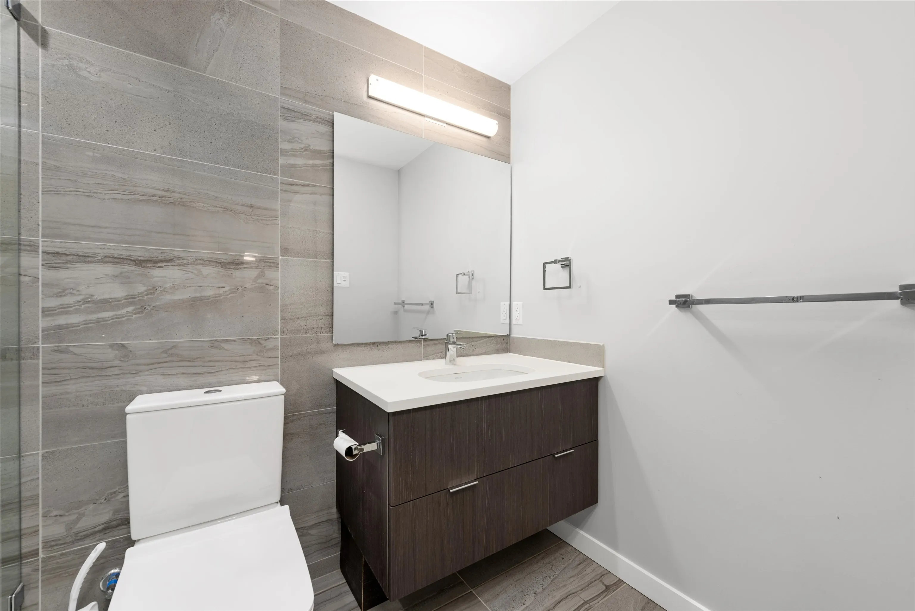 309 2888 Cambie Street