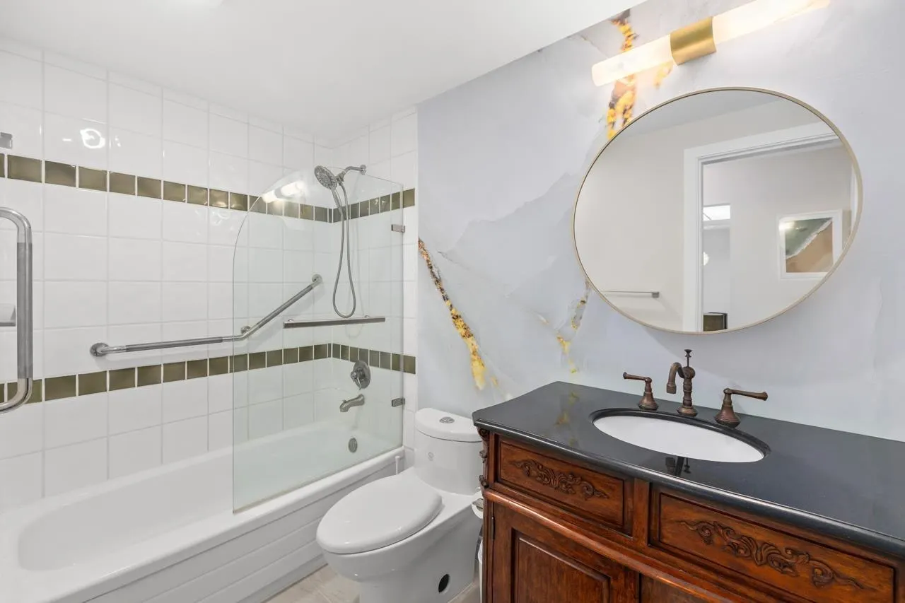 302 15010 Roper Avenue