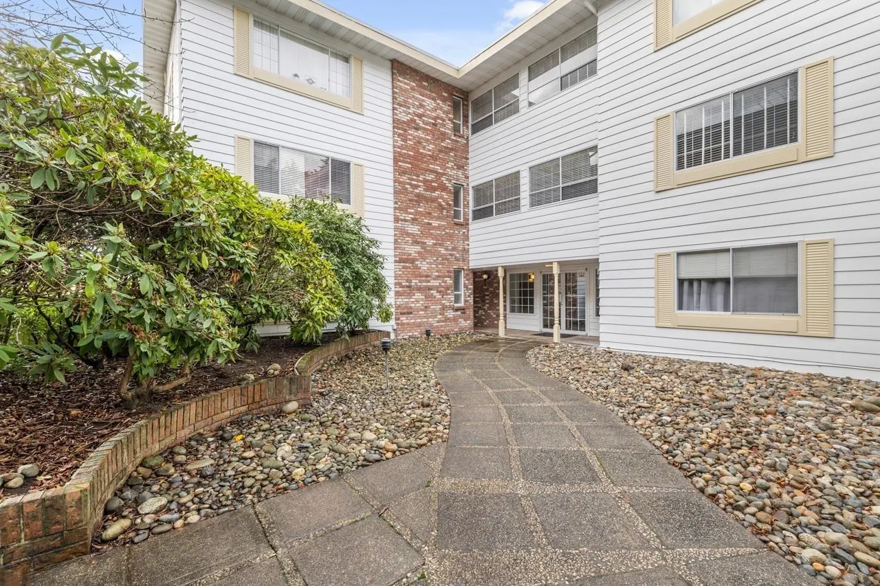 302 15010 Roper Avenue