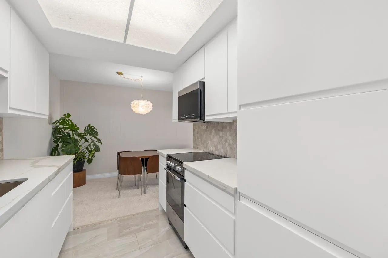 302 15010 Roper Avenue