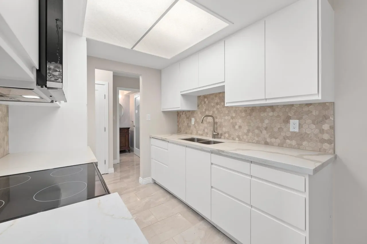 302 15010 Roper Avenue