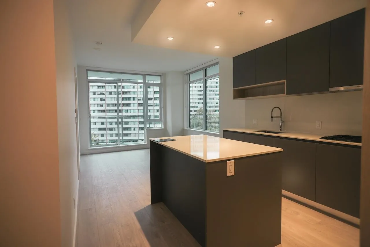 642 6500 Minoru Boulevard
