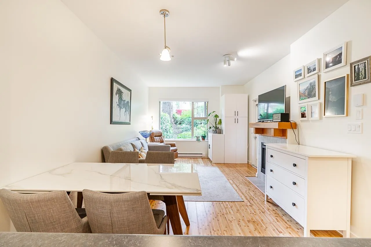 113 808 Sangster Place