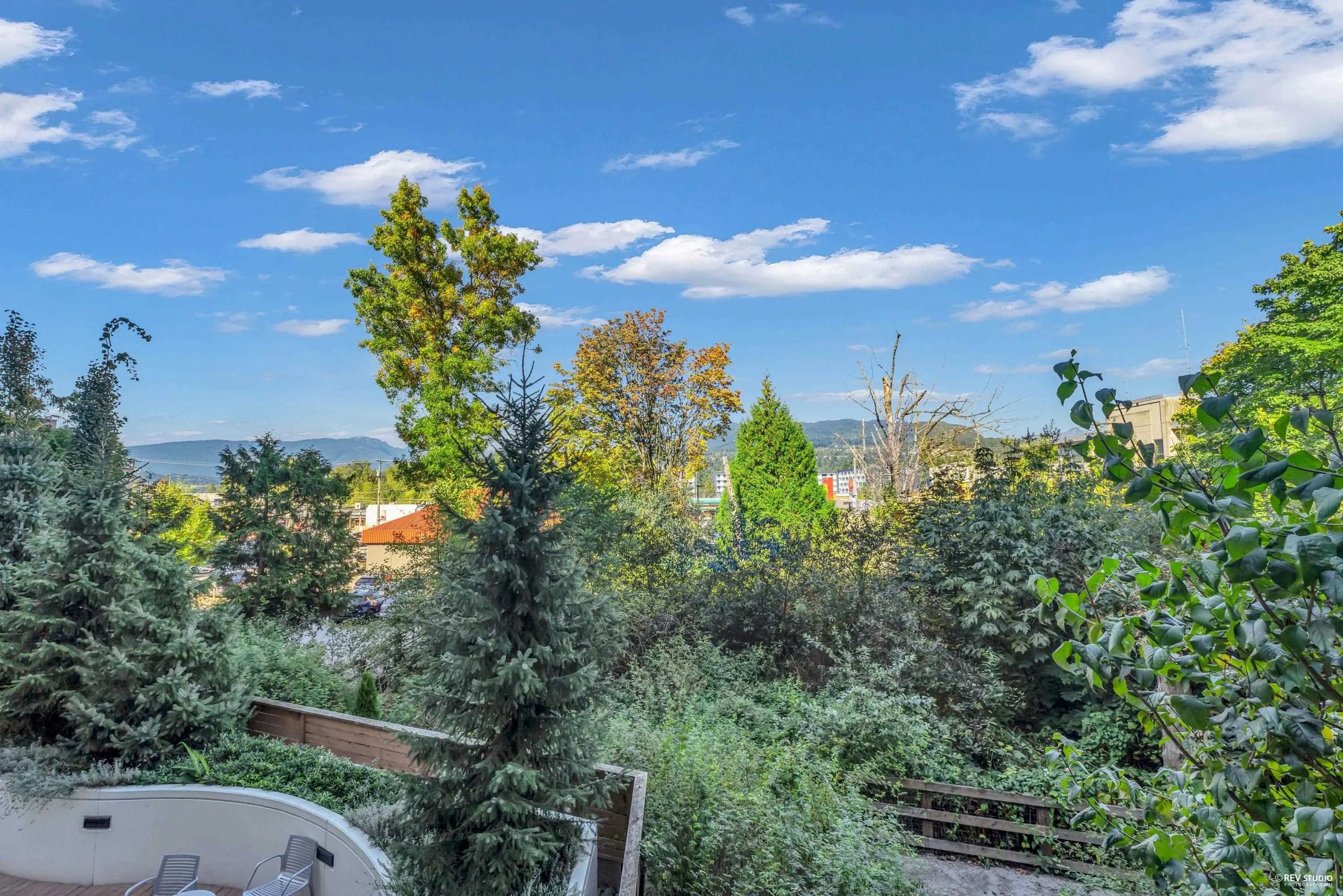 203 3038 St George Street