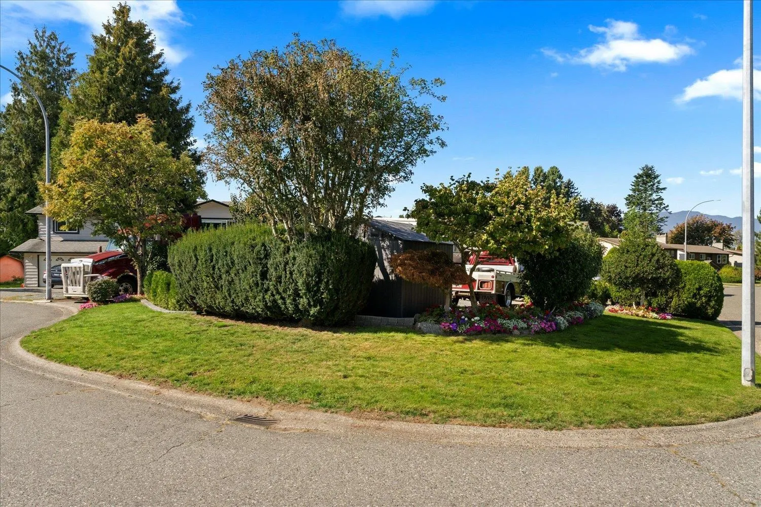 6279 Silverthorne Road