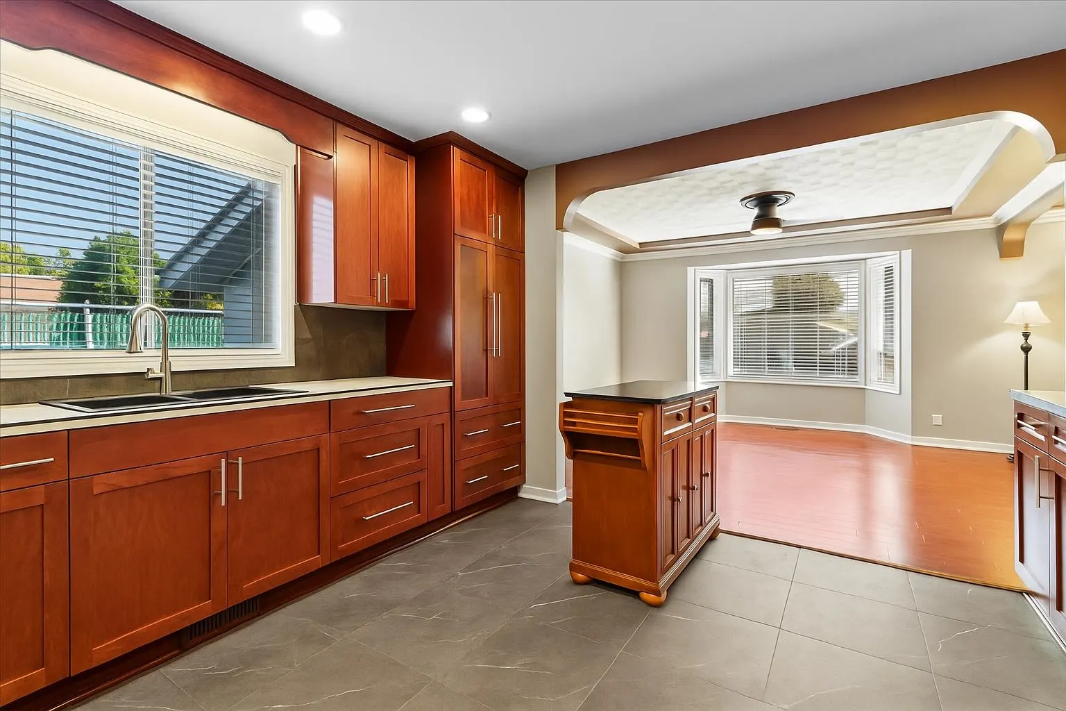 6279 Silverthorne Road