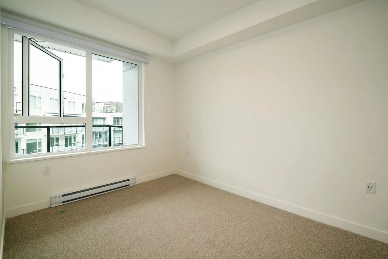 301 2002 St. George Street