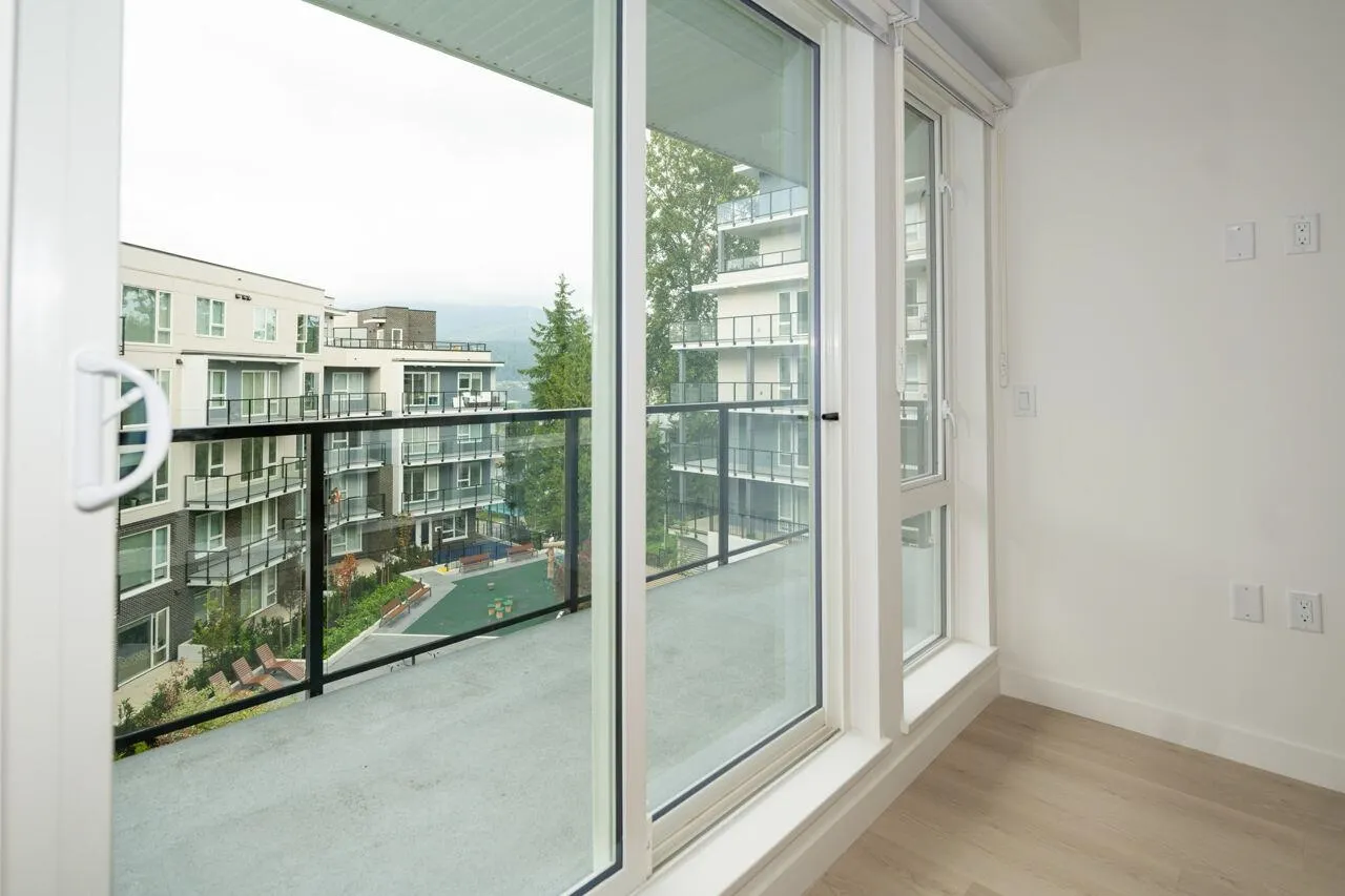 301 2002 St. George Street