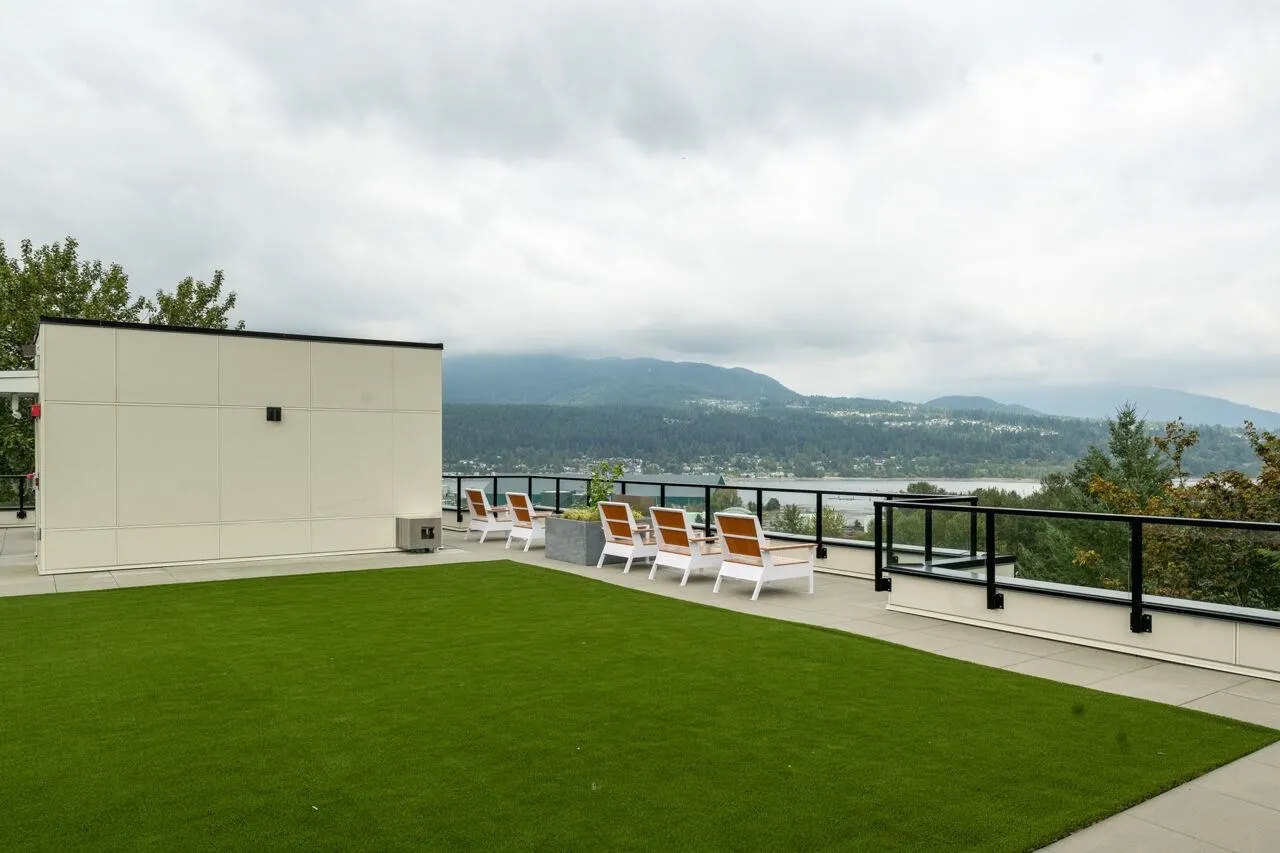 301 2002 St. George Street