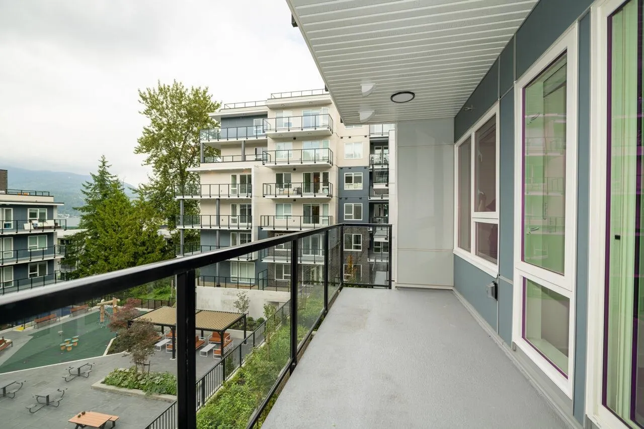 301 2002 St. George Street