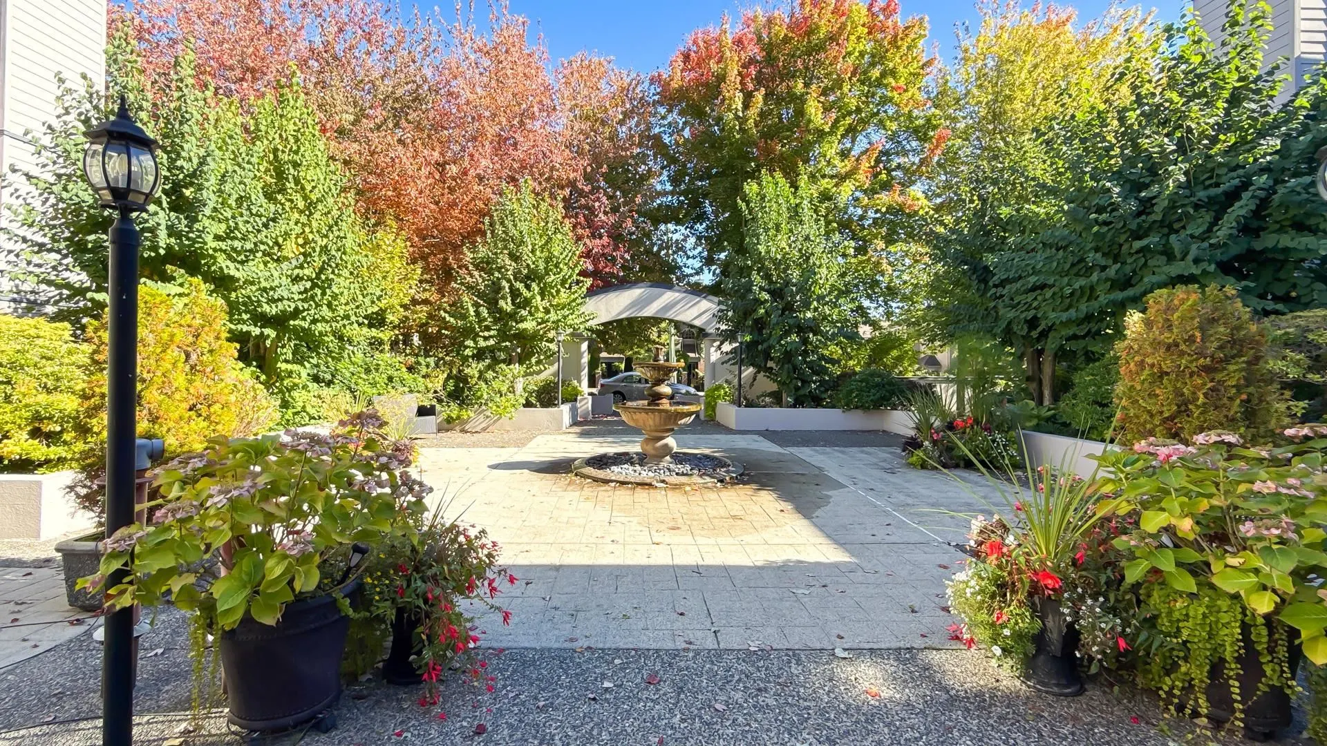 109 1533 Best Street