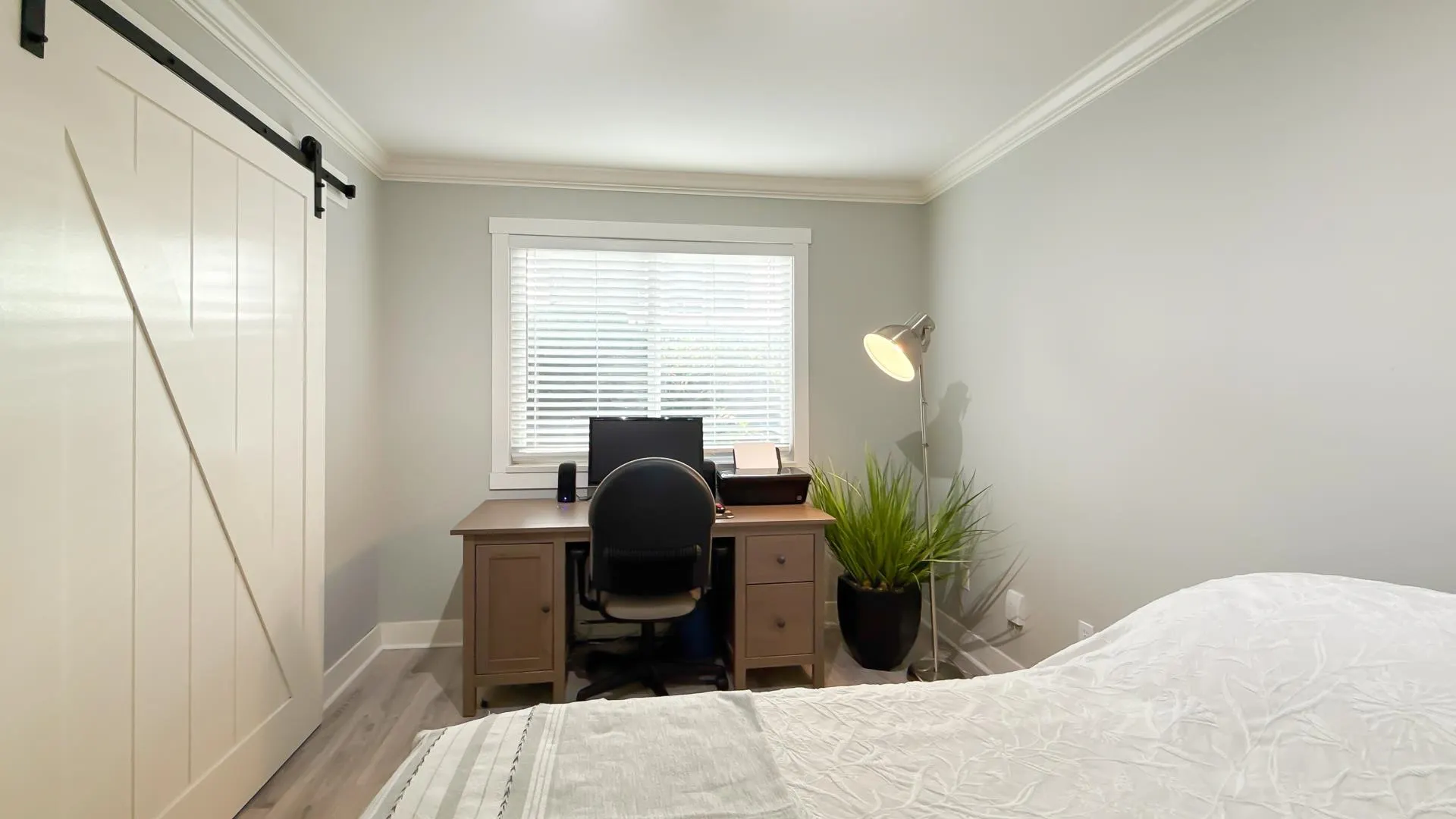 109 1533 Best Street