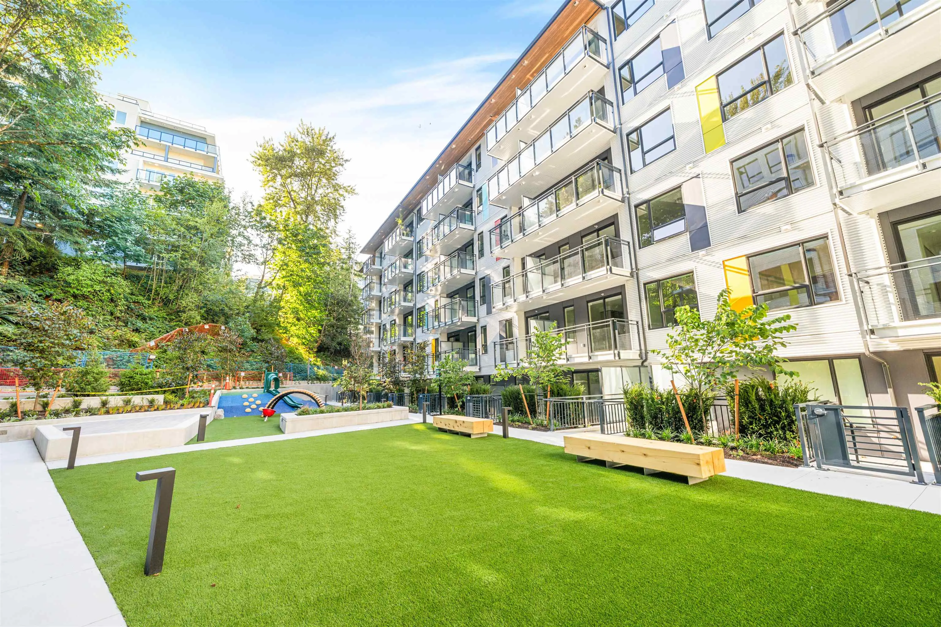 212 2015 St. Johns Street