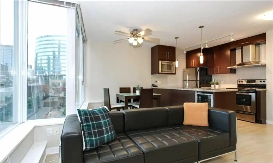 801 188 Keefer Place