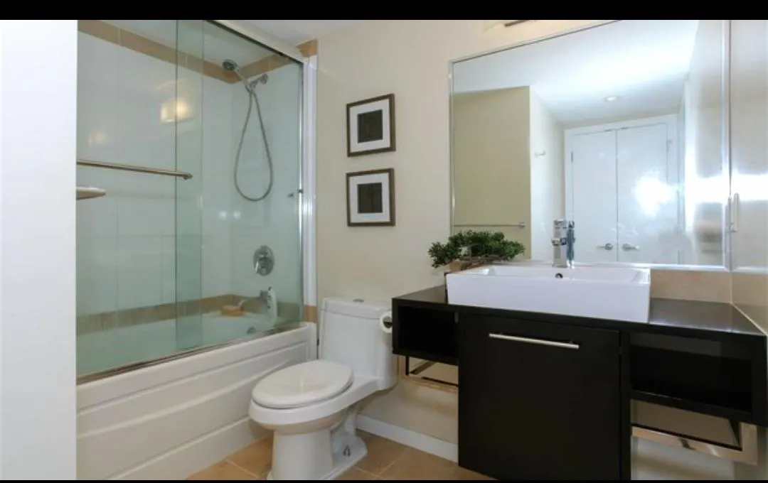 801 188 Keefer Place