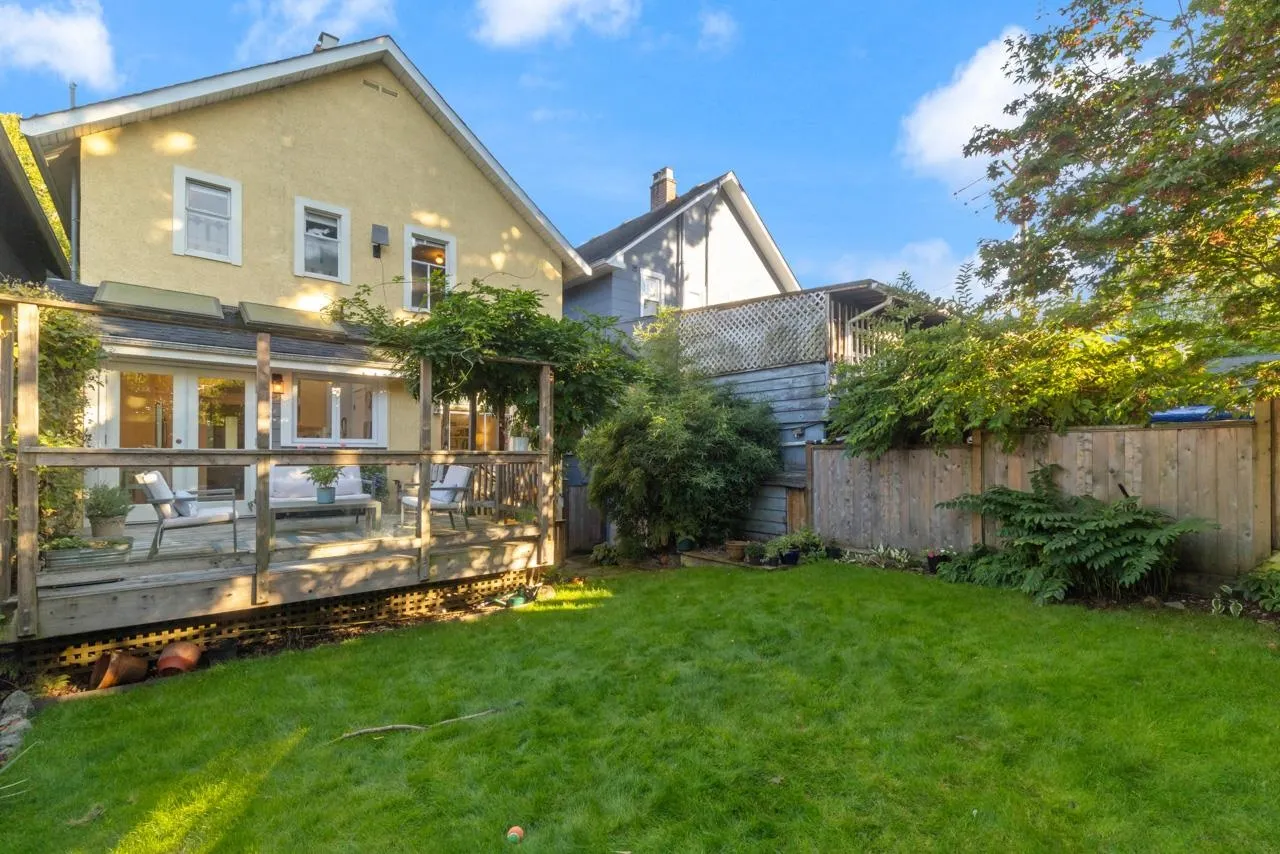 3415 Prince Edward Street