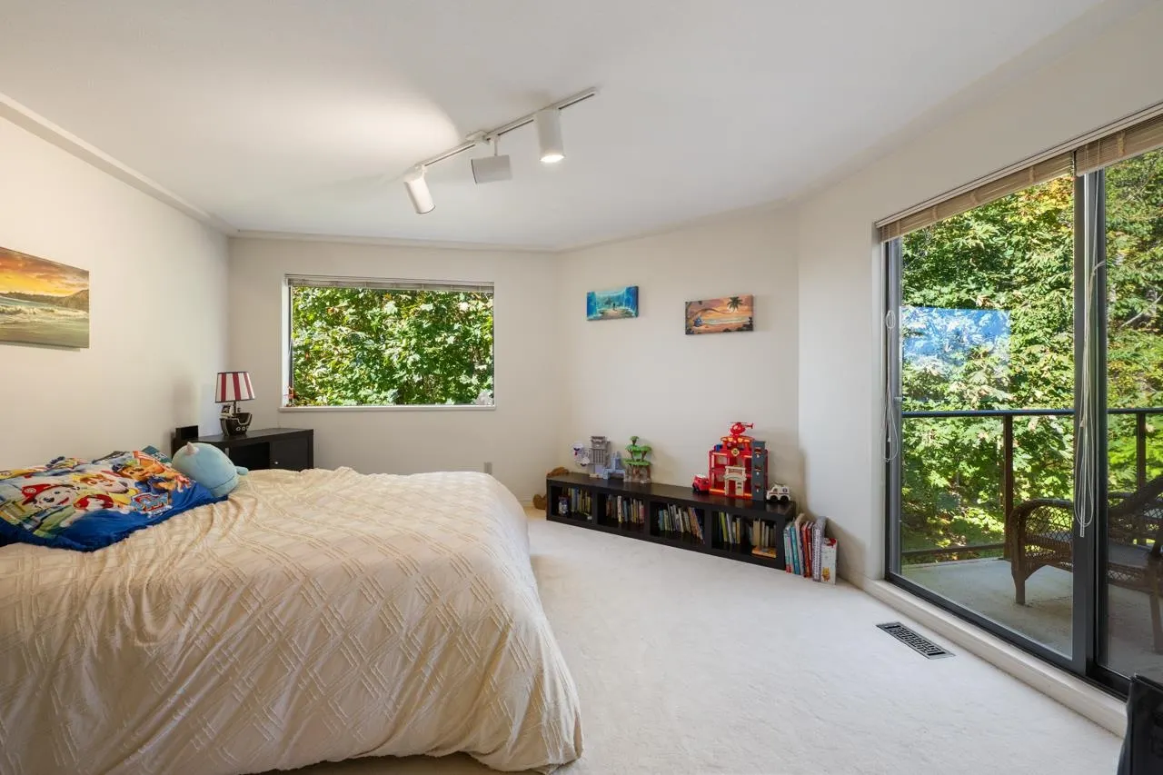 1311 133a Street
