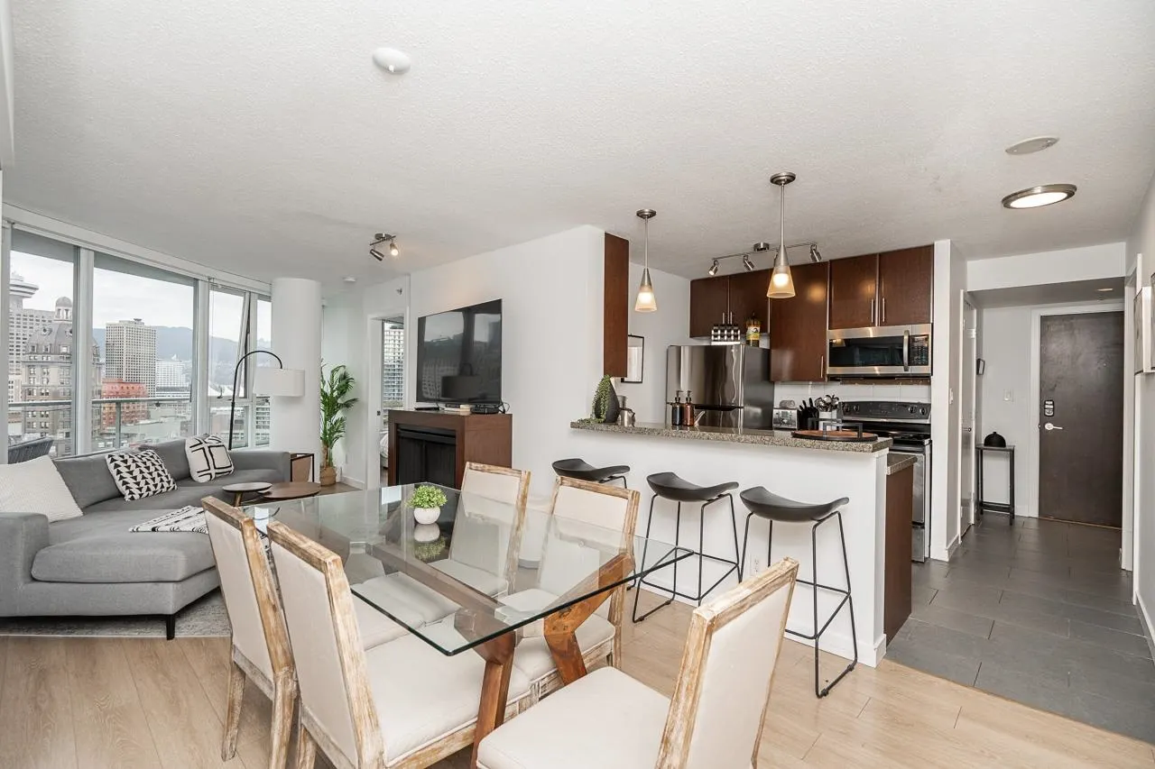2303 58 Keefer Place