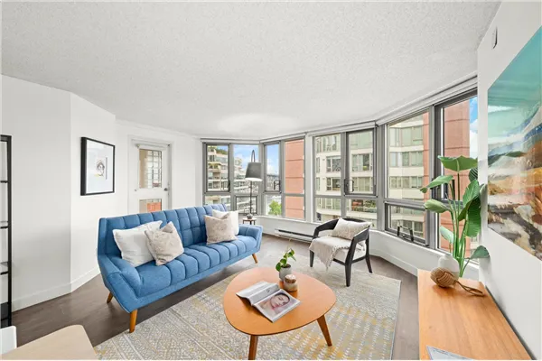 603 1625 Hornby Street