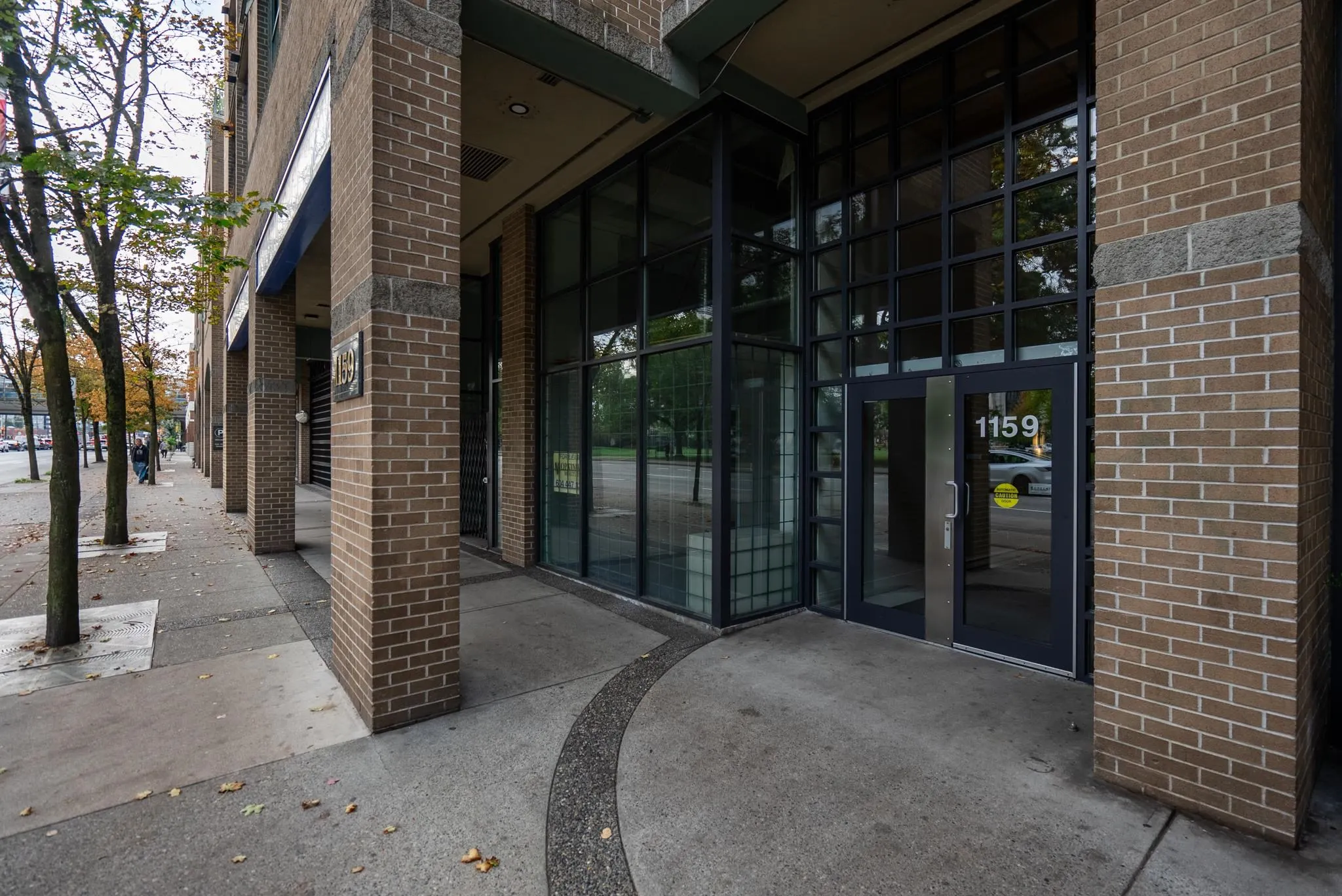 301 1159 Main Street