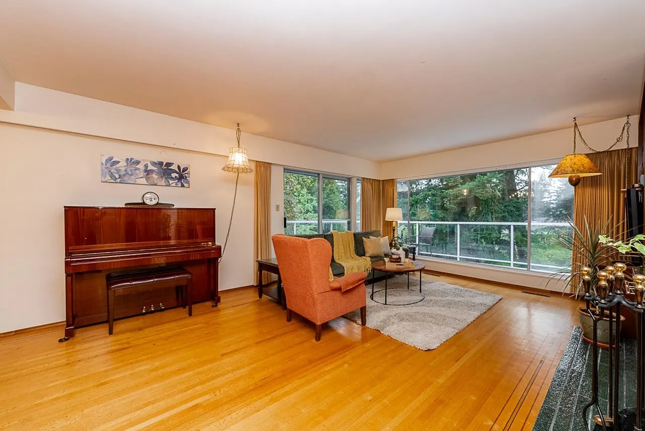 6575 Cabeldu Crescent