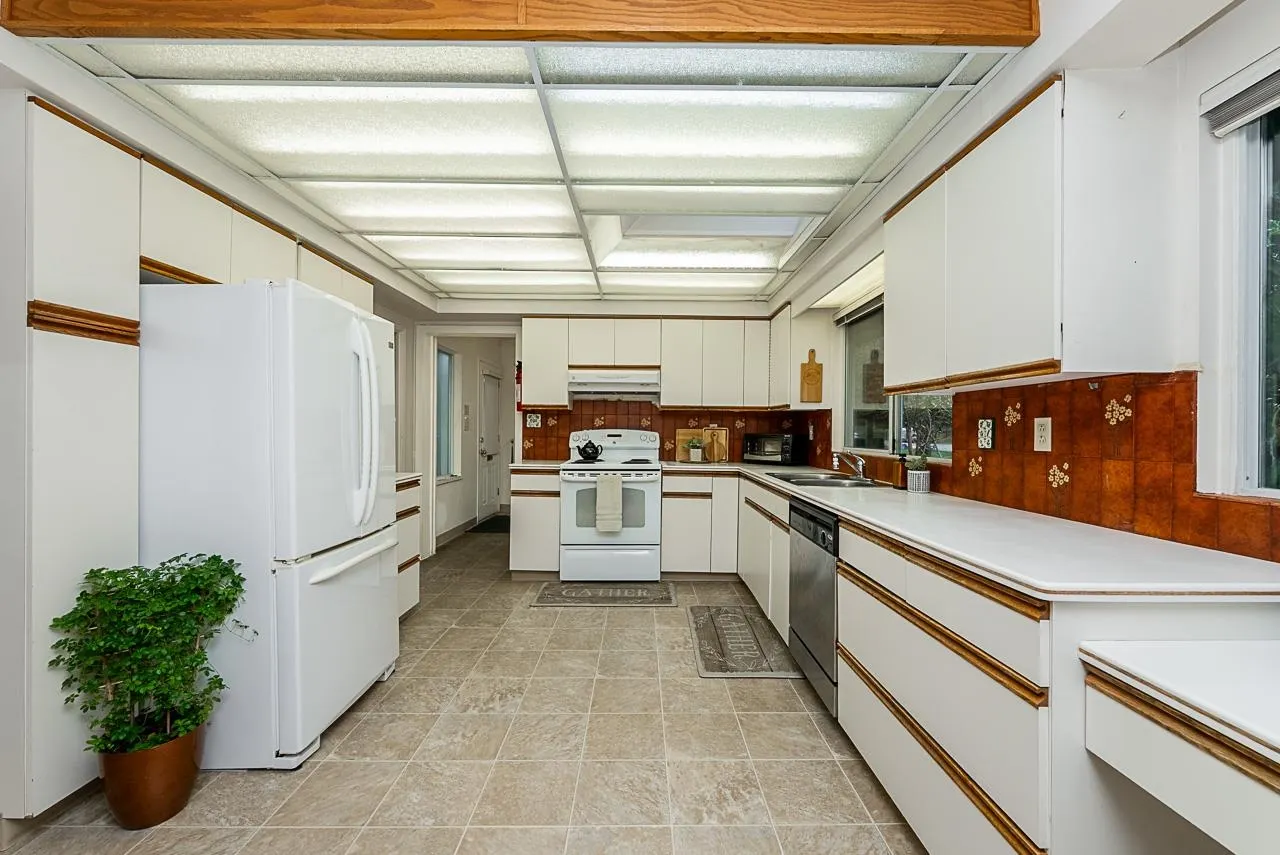 6575 Cabeldu Crescent