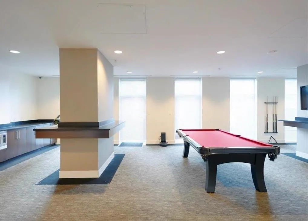 1709 888 Homer Street