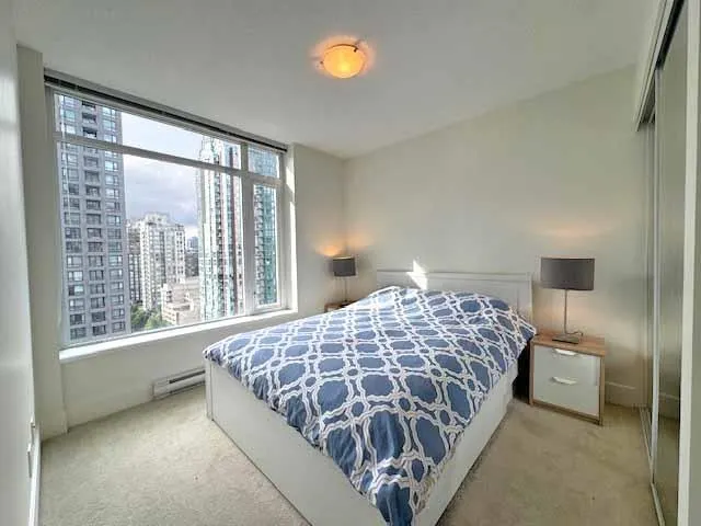 1709 888 Homer Street