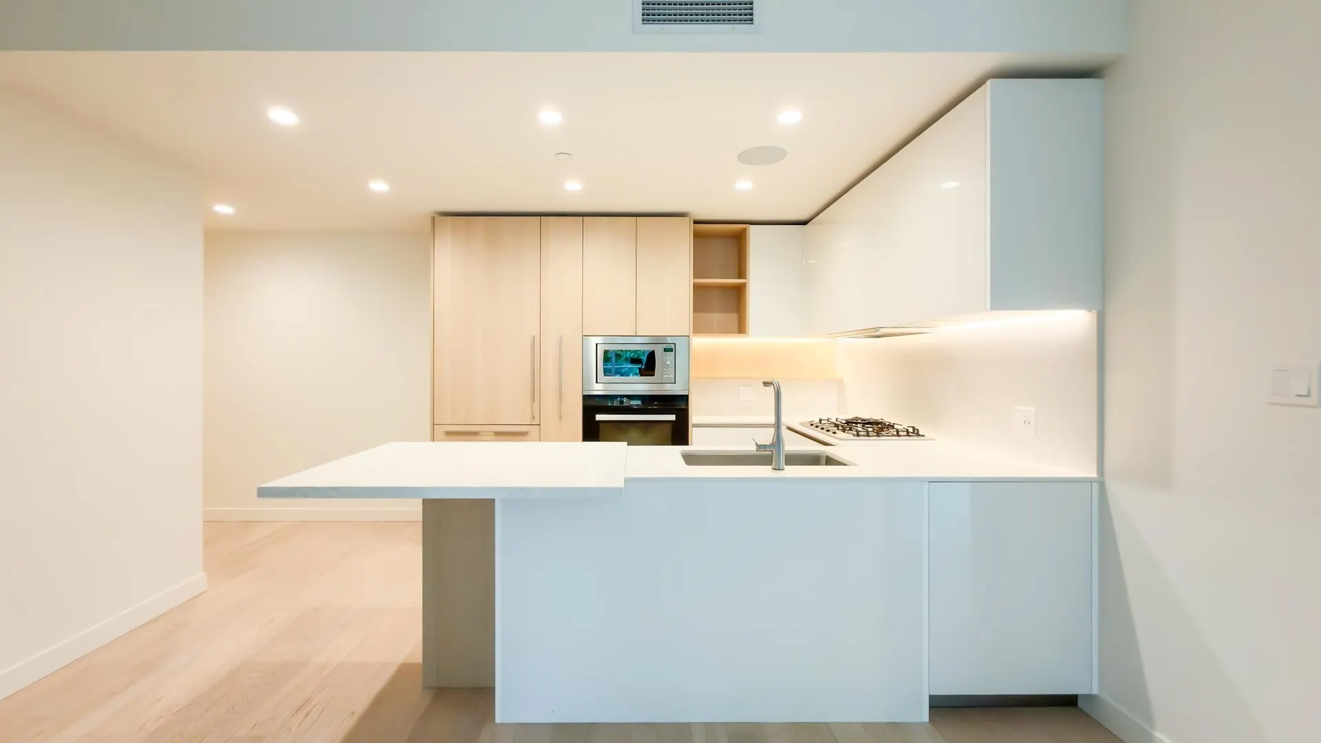 308 6855 Pearson Way