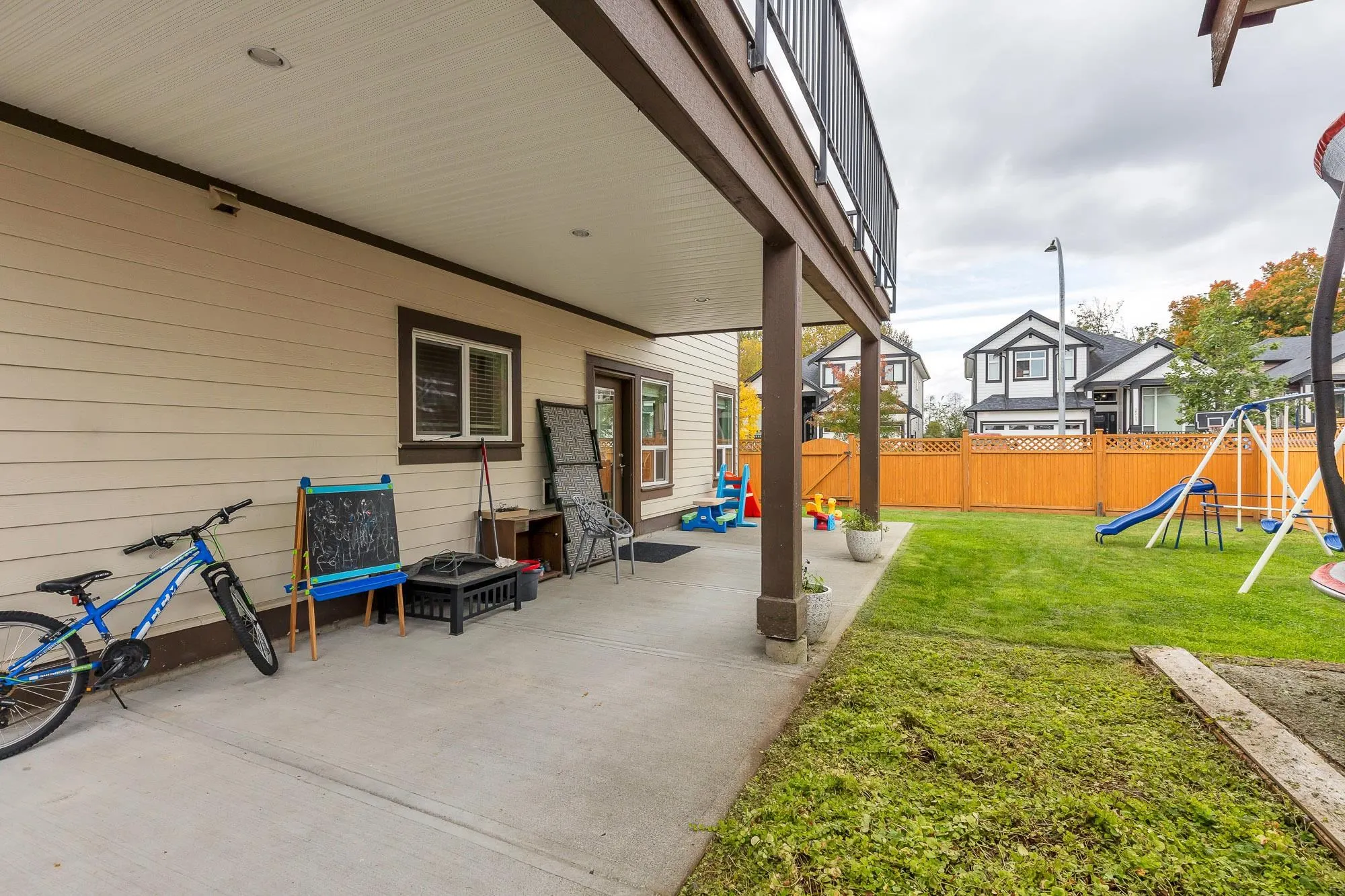 27625 Railcar Crescent