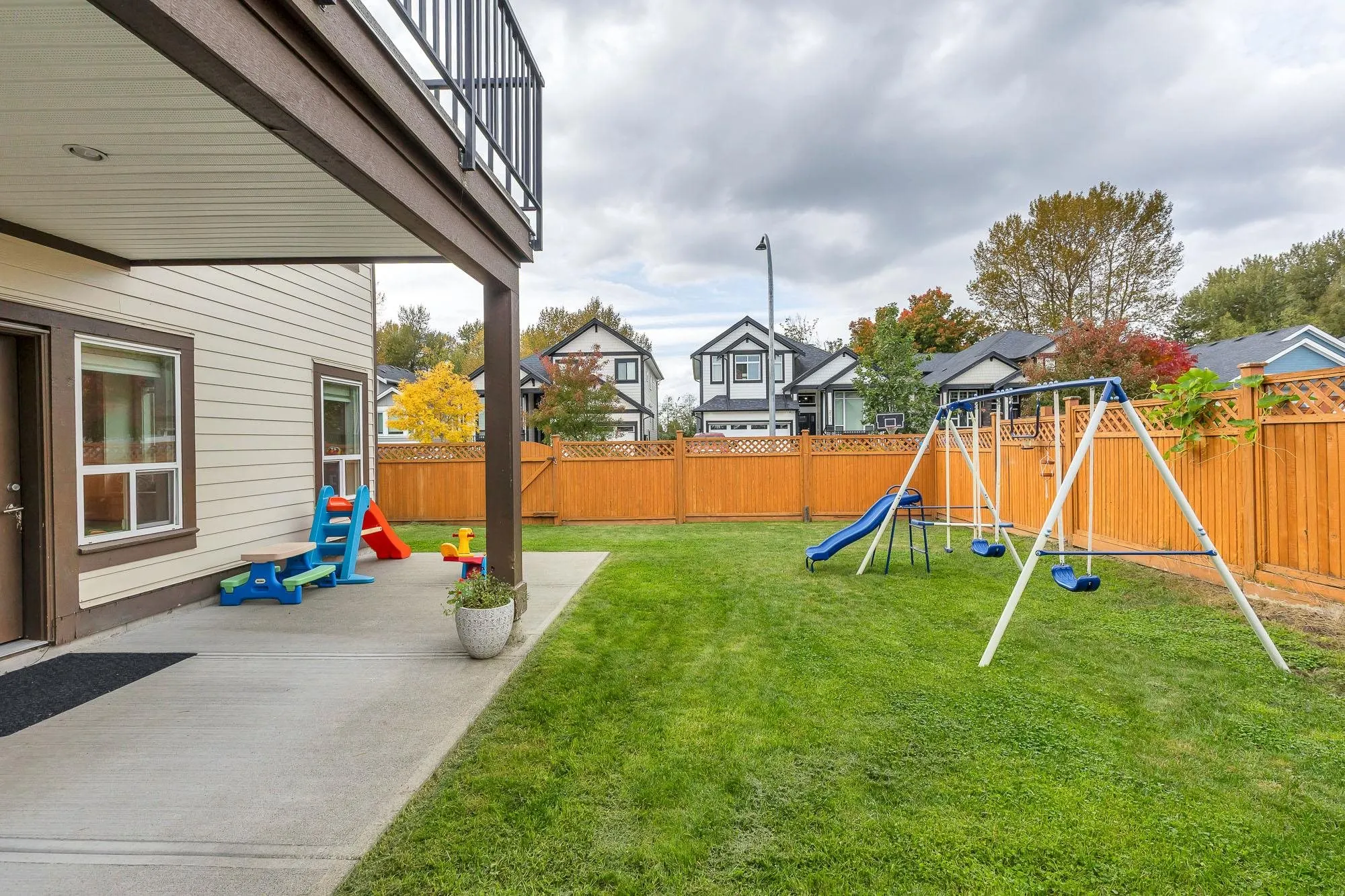 27625 Railcar Crescent