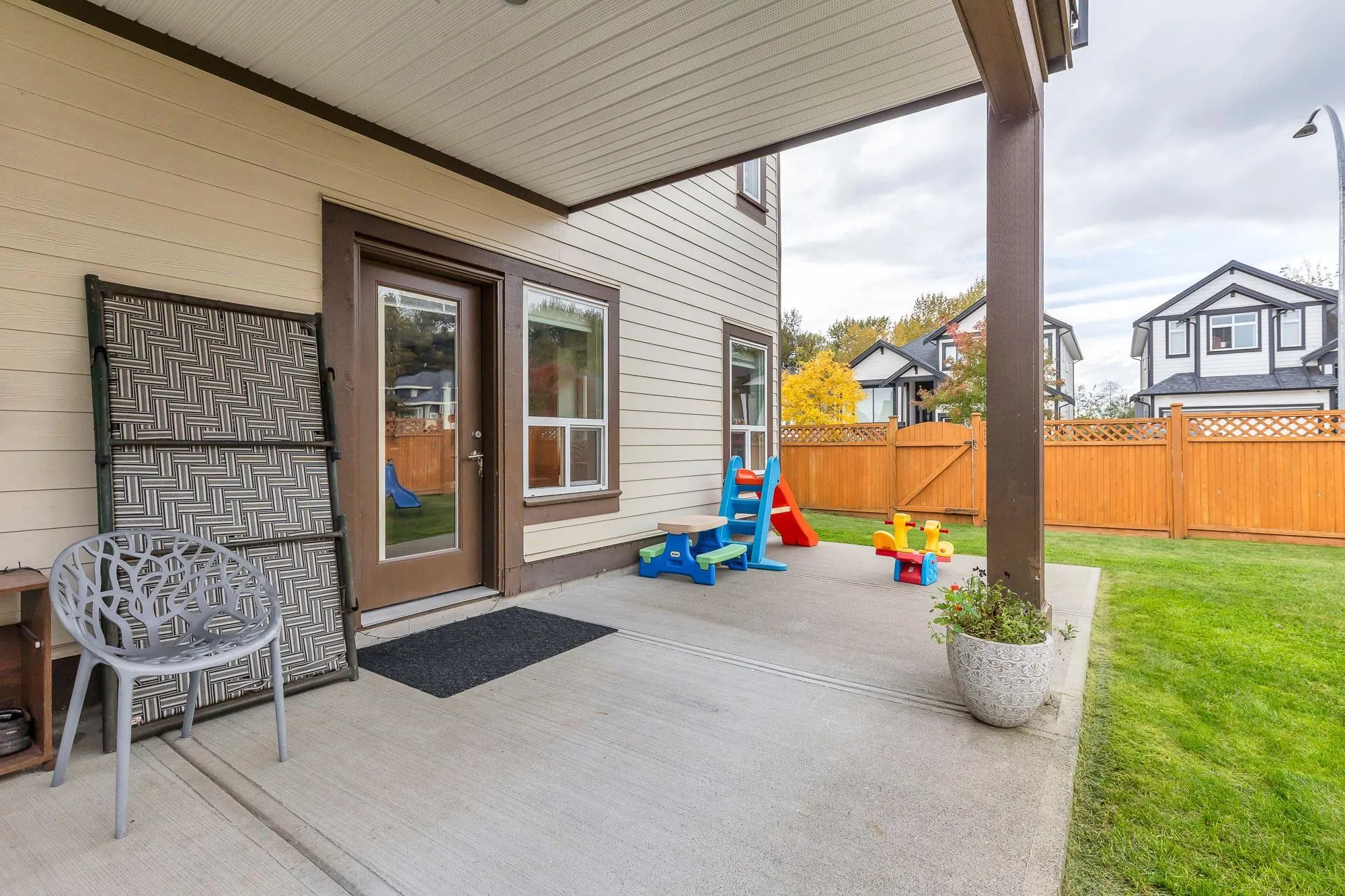 27625 Railcar Crescent