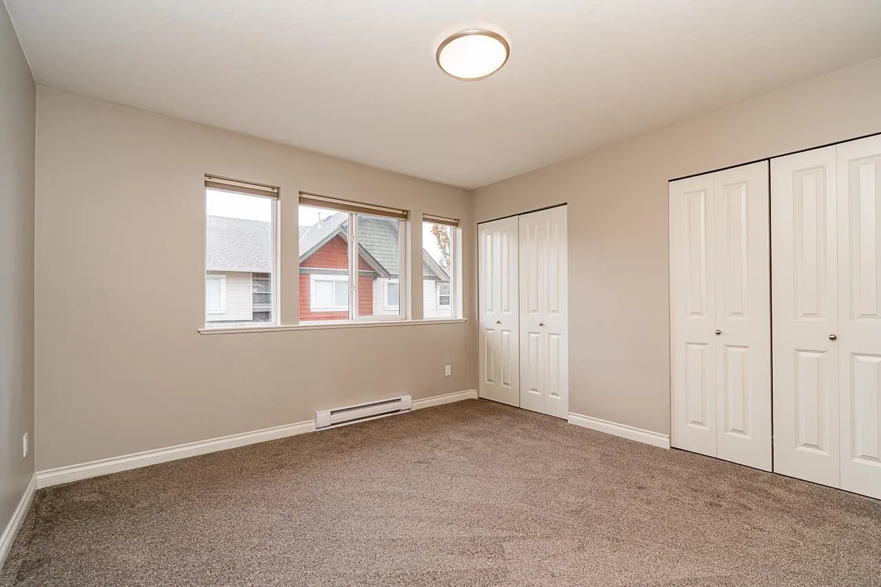 28 12311 No 2 Road